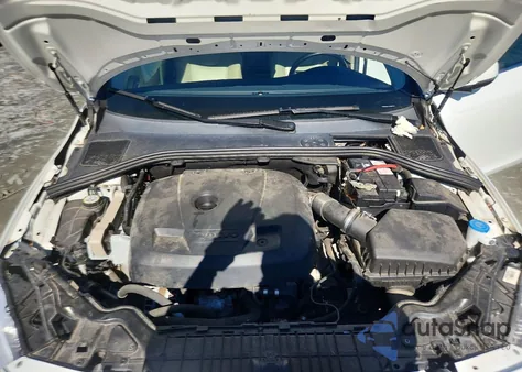 2016 Volvo S60 Platinum из США, поврежденный, VIN LYV402FM6GB097130